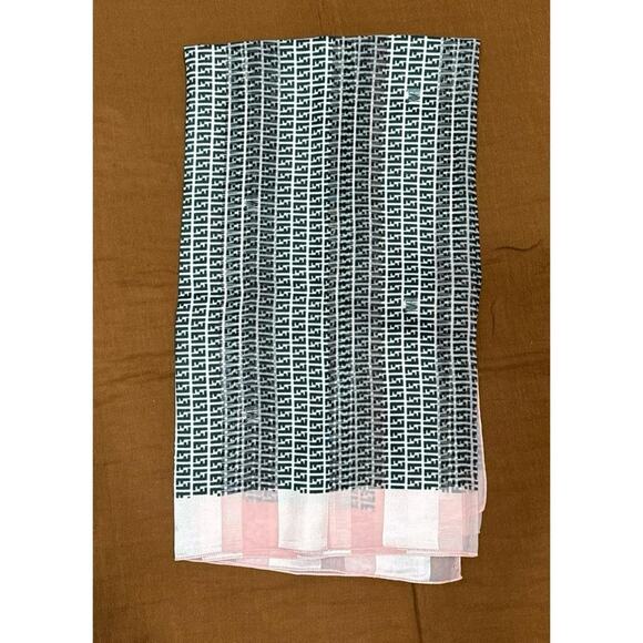 Beautiful scarf 100 polyester color